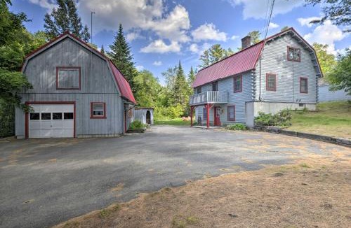 Greenville Junction House | All-Season Sanctuary: Steps to Moosehead Lake