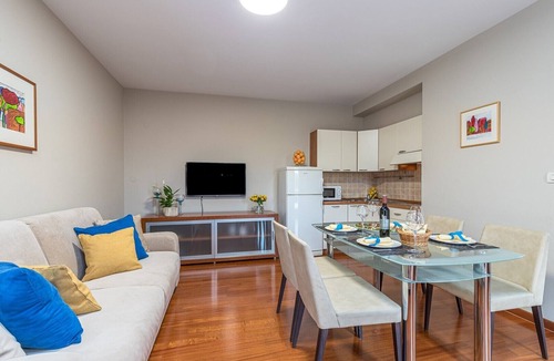Mali Maj Apartment | Apartment Irena A3 with Pool - Mali Maj
