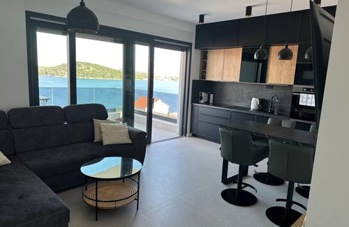 Razanj Apartment | Apartment Maestral