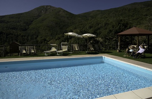 Cutigliano Apartment | Apartment surrounded by the Tuscan countryside and with a heated pool
