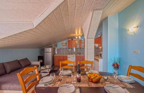 Jadranovo Apartment | Apartments Tajči (66051-A2) - Jadranovo (Crikvenica)