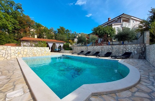 Jadranovo Apartment | Apartments Nono (82341-A2) - Jadranovo (Crikvenica)