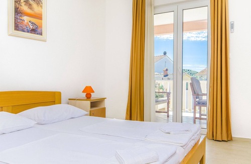 Rogoznica Apartment | Apartments Tiho i Pave (28231-A7) - Rogoznica