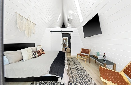 Fredericksburg House | ARES Treehouse Fredericksburg