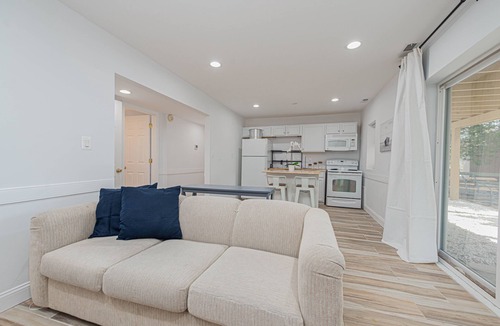 Edgewater Acres House | August Availability - Bayside, Pet Friendly!