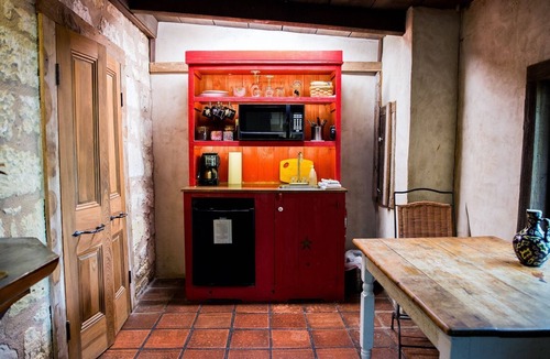 Fredericksburg Cabin | Austin St.- Kristin's Suite | Private Patio | Fireplace