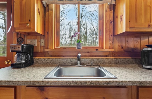 Orland Cottage | Awanadjo Shores on Toddy Pond