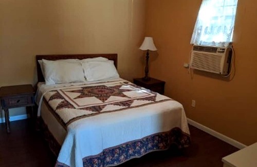 Camp Wood Cottage | Awesome Riverfront Cottage in Camp Wood, Texas