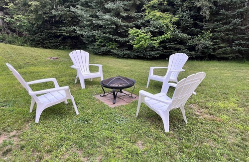 Town Hill House | Bar Harbor 5 bedroom 3 bath with hot tub and large backyard