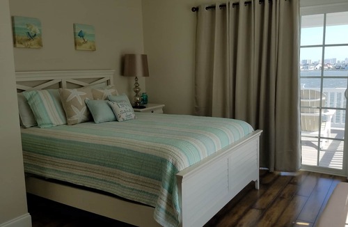 Selbyville House | Bay Front Luxury Home 7 Bed 6.5 Baths 4200sq Sleeps 14