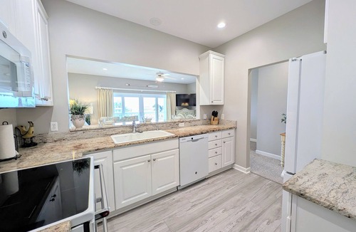 Bethany Beach House | Bayside Bliss. South Shore Marina w/views. 3BR TH w/Decks, Pool & Prime Location