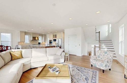 Bayside House | Bayside Resort house w/pools, athletic courts, on-site golf, & shuttle access