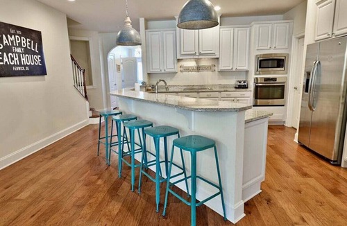 Sun Ridge House | Bayside Resort: New Listing: Beautiful 4 BR 3.5 Ba