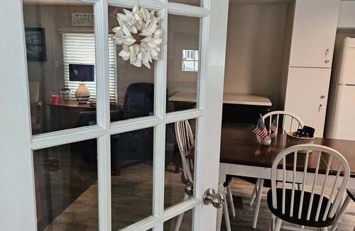 Selbyville House | Beach living on a canal, pool, fishing, minutes to Fenwick beaches- shops-dining
