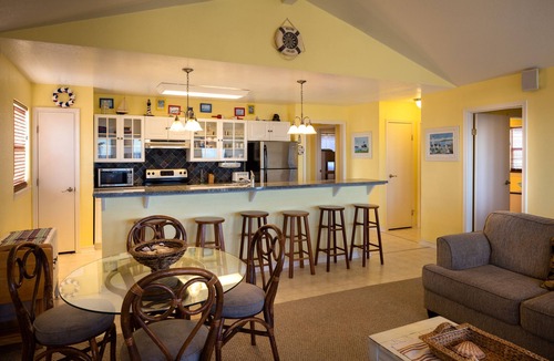 Surfside Beach House | Beachfront 1st Row