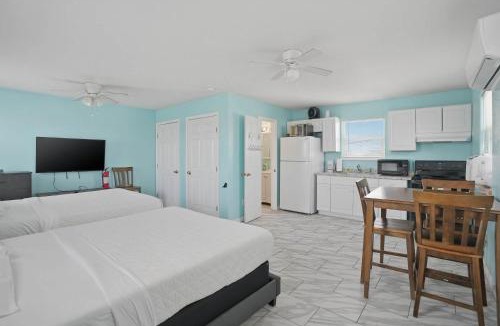North Beach Apartment | Beachside 1BR Studio Sleeps 4 & Near North Beach