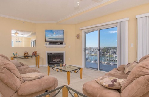 Ocean City Condo | Beautiful 3 bedroom condo conveniently located on 21st street