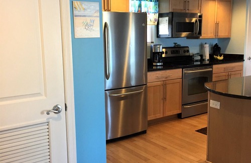 Dewey Beach Condo | Beautiful Dewey Beach Condo at the Opal - Prime dates still available!