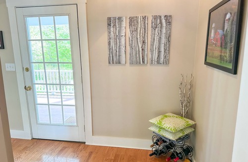 Mad River Valley House | Beautiful Farmhouse Close to Warren Village and Sugarbush Resort