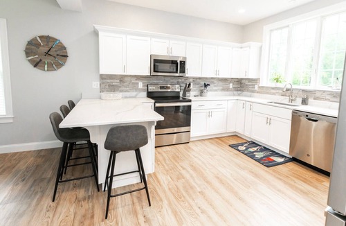 Arundel House | Beautiful Maine Cottage With Resort-Like Amenities Close To Beach!