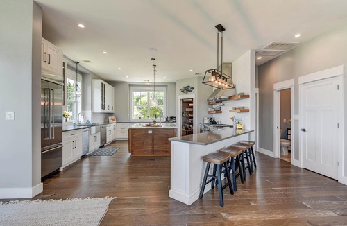 Clear Lake Shores House | Beautiful spacious 4 bedroom house on the lake. Gorgeous pool and amazing views!