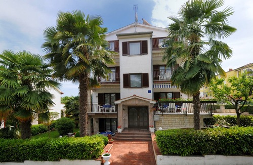 Spadici Apartment | Beautiful spacious apartment (No. 4) with 2 bedrooms 300m to the beach