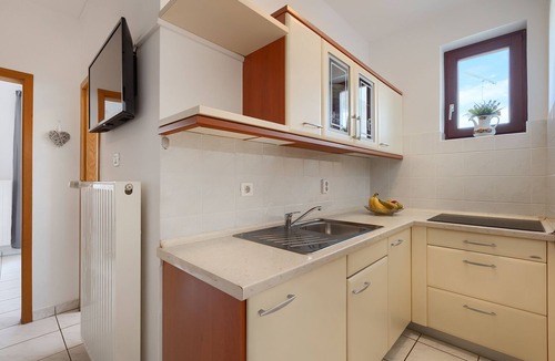 Spadici Apartment | Beautiful spacious apartment (No. 2) with 2 bedrooms 300m from the beach