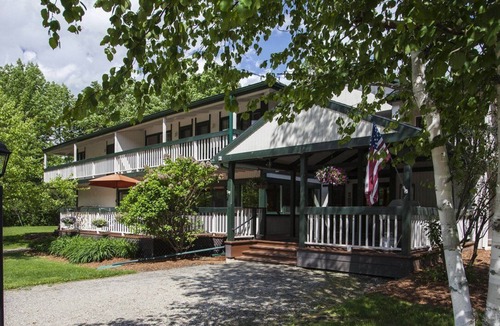 Warren Apartment | Beautiful studio unit at resort, sleeps 2