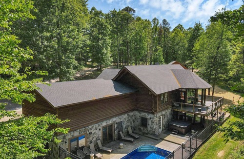 Lancaster House | Beautiful Villa - Pool, Hot tub, Sauna, sleeps 29!