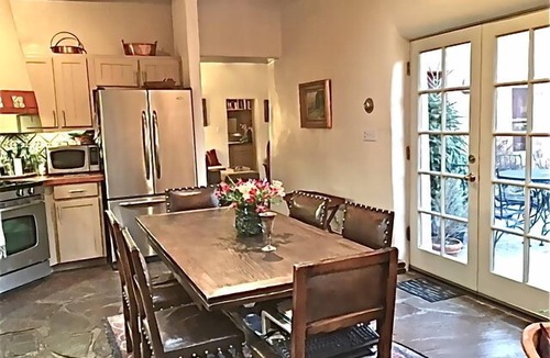 Historic Eastside House | Beauty and Comfort- Location-Enclosed Patio-Hot Tub - Last Min.449nt!