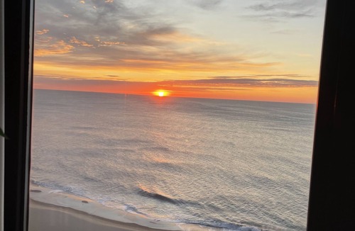 North Ocean City Condo | BEST OCEAN&BAY VIEW 2BR2BTH CALL HOST NOW FOR DISCOUNTS AUG. SEPT OCT LINENS TOO