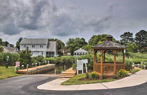 Ocean View Apartment | Bikes, Kayaks, Pool: Getaway 3 Mi to Bethany Beach