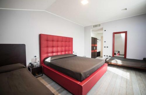 Suzzara Hotel | Blue Hotel