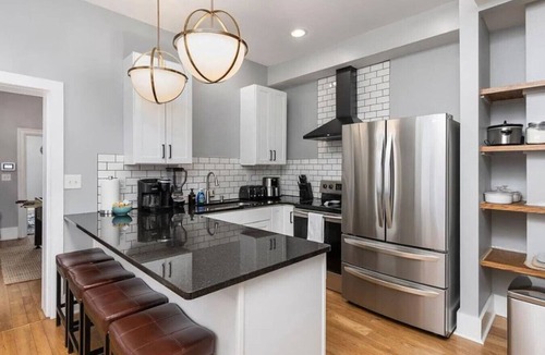 Italian Village House | Boutique Italian Village | OSU | 4BR | + 2 parking