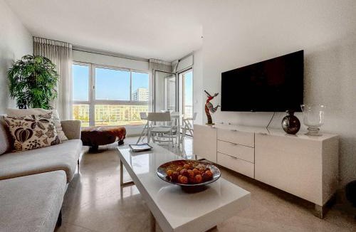 Herzliya Pituach Apartment | Breeze Suite at The Island