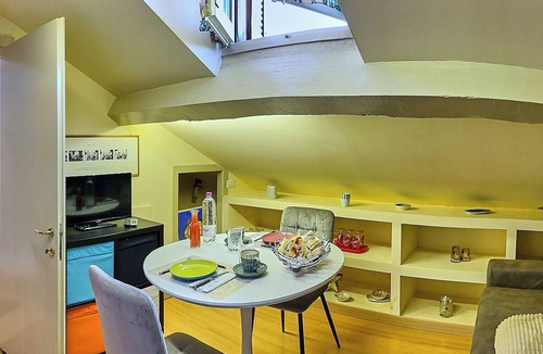 Borgonuovo Apartment | BRERA - Tiny Studio