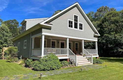 Ware House | Calla Hill-Get away and relax inside or out!