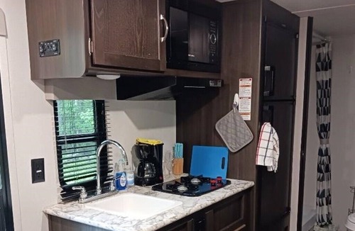 Rockport House | Camp #2 - A "Pleasure" with 1G Wifi