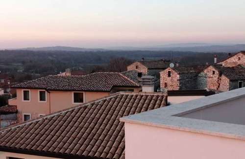 Brtonigla House | Casa Castelliere - stunning sunset in Brtonigla available for LONG TERM STAY