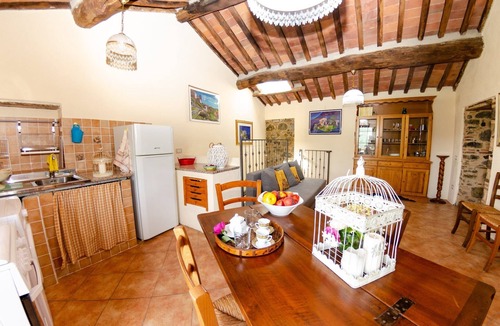 Lanciole Cottage | Castelvecchio Family Retreat
