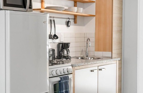 Brookwood Apartment | (CCG) Enjoy a Pet-Friendly and Clean Studio Near the Beltline