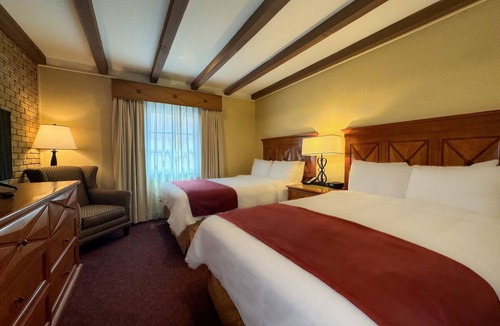 Western Division Hotel | Central Laredo Stay w/Two Pools, Hot Tub, Grill, Airport Shuttle & EV Charging!