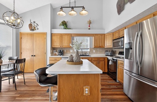 Galloway House | Charming 4BR/5-Bed Home Patio & Big Yard BBQ