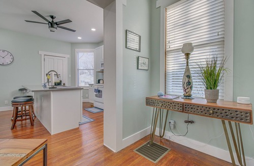 Winton Hills House | Charming Cincinnati Home w/Yard: 8 Mi to Downtown
