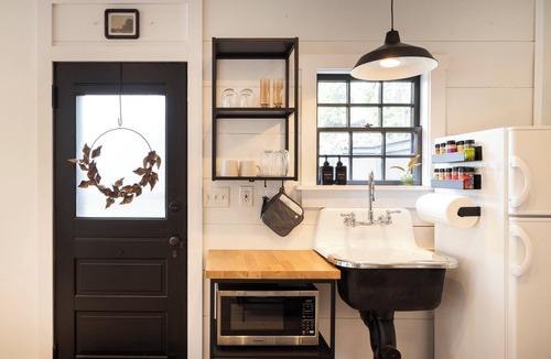 German Village Cottage | Charming Cottage in Historic German Village