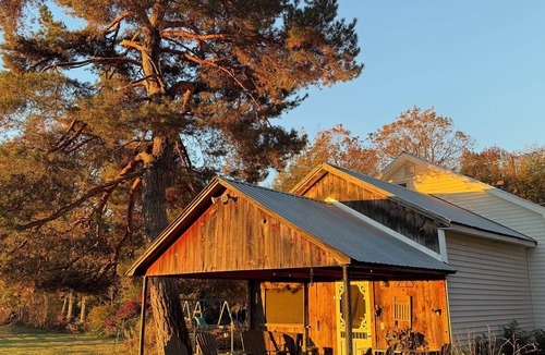 Hartland Cottage | Charming rural 2-bedroom cottage with amazing view in Hartland, Vermont