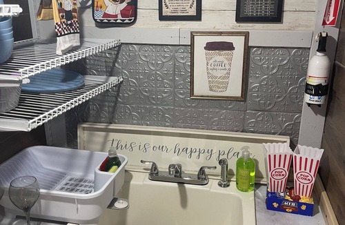 Yulee Cottage | Charming Rustic Tiny Home – Private 1 Ac Oasis - Yulee, FL
