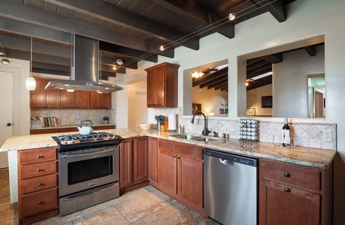 Albuquerque House | Charming Tranquil ABQ Home - Nob Hill, UNM