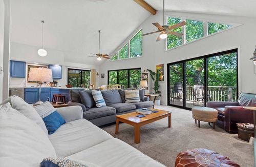Chesapeake Ranch Estates-Drum Point House | Charming Waterfront Getaway with Private Dock