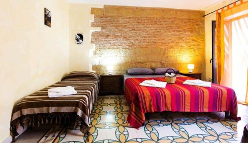 Castelbuono Apartment | Chic studio with mountain view in Castelbuono 18 m² + Balcony